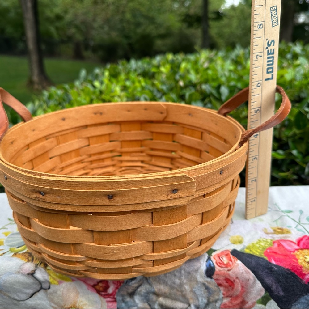 Longaberger Tan Accent Basket Woven Craftsmanship